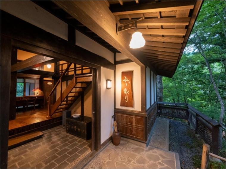 Nihon-No-Ashitaba Hotel Юфу Екстериор снимка