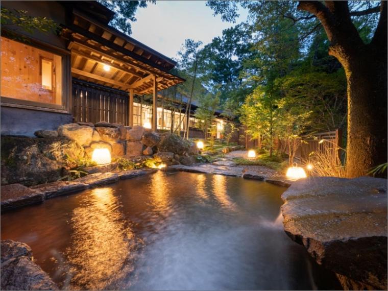 Nihon-No-Ashitaba Hotel Юфу Екстериор снимка