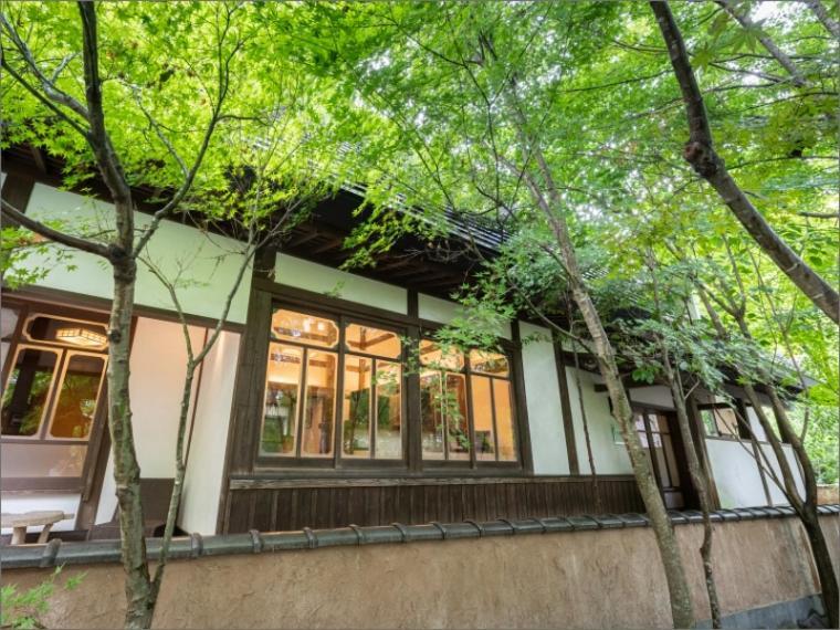 Nihon-No-Ashitaba Hotel Юфу Екстериор снимка