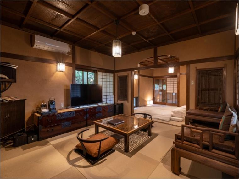 Nihon-No-Ashitaba Hotel Юфу Екстериор снимка