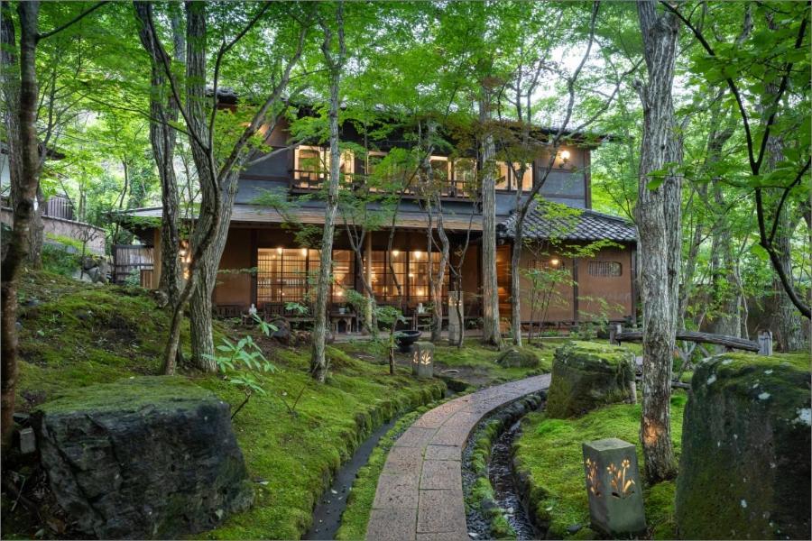 Nihon-No-Ashitaba Hotel Юфу Екстериор снимка