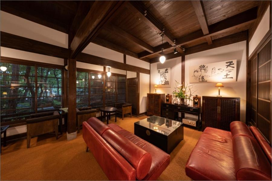 Nihon-No-Ashitaba Hotel Юфу Екстериор снимка